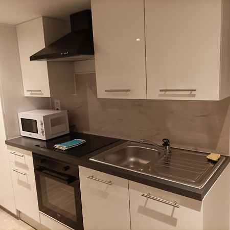 Appartement Calme Saint-Maixent-l'Ecole Room photo